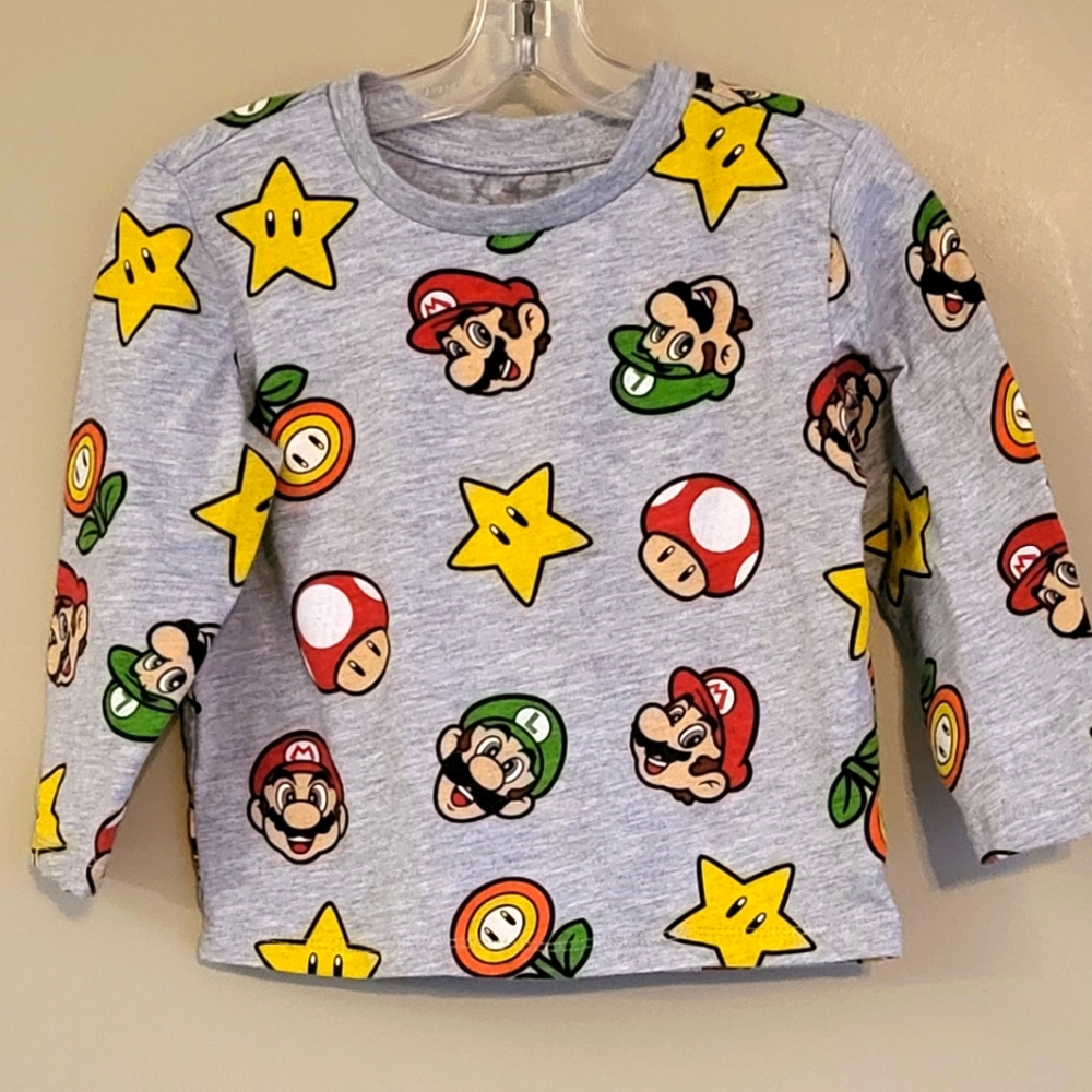 Super Mario light grey long sleeve tee shirt